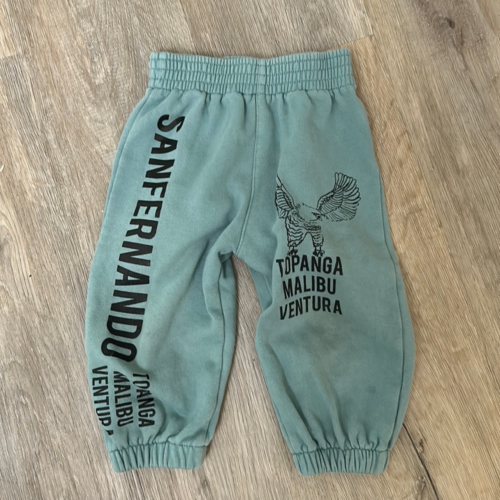 Kids supply San Fernando sweats